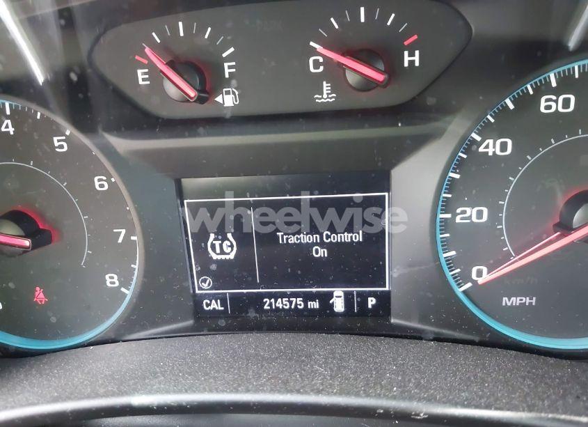 Photo 15 of 2018 Chevrolet Equinox LS (VIN 2GNAXREV0J6311176)