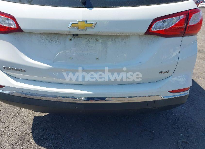 Photo 6 of 2018 Chevrolet Equinox LS (VIN 2GNAXREV0J6311176)