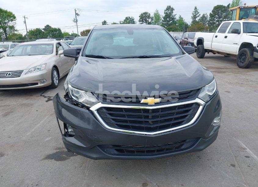 Photo 12 of 2018 Chevrolet Equinox LS (VIN 2GNAXREV2J6252664)