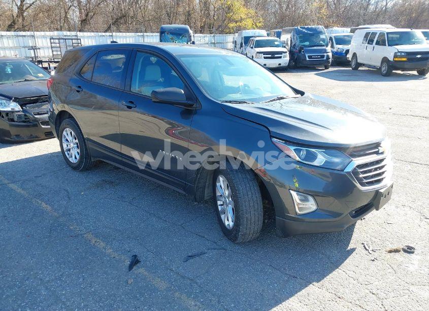 2018 Chevrolet Equinox LS (VIN 2GNAXREV2J6287348) main photo
