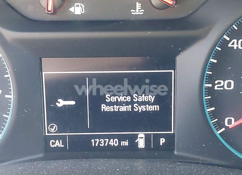 Photo 15 of 2018 Chevrolet Equinox LS (VIN 2GNAXREV2J6287348)