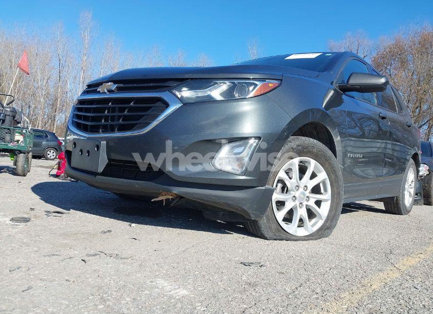 Photo 6 of 2018 Chevrolet Equinox LS (VIN 2GNAXREV2J6287348)