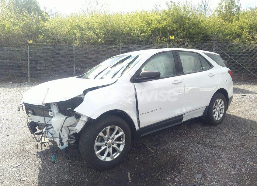 Photo 2 of 2018 Chevrolet Equinox LS (VIN 2GNAXREV2J6291612)