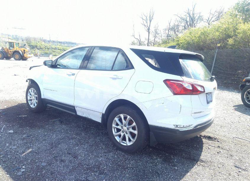 Photo 3 of 2018 Chevrolet Equinox LS (VIN 2GNAXREV2J6291612)