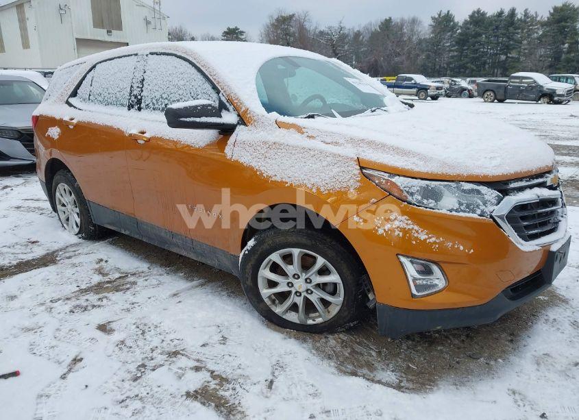 2018 Chevrolet Equinox LS (VIN 2GNAXREV3J6128998) main photo
