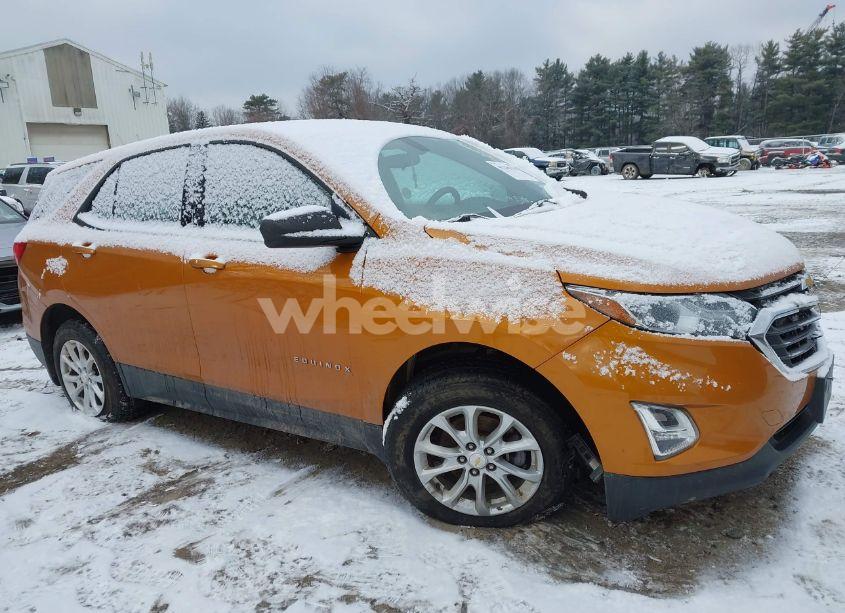 Photo 13 of 2018 Chevrolet Equinox LS (VIN 2GNAXREV3J6128998)