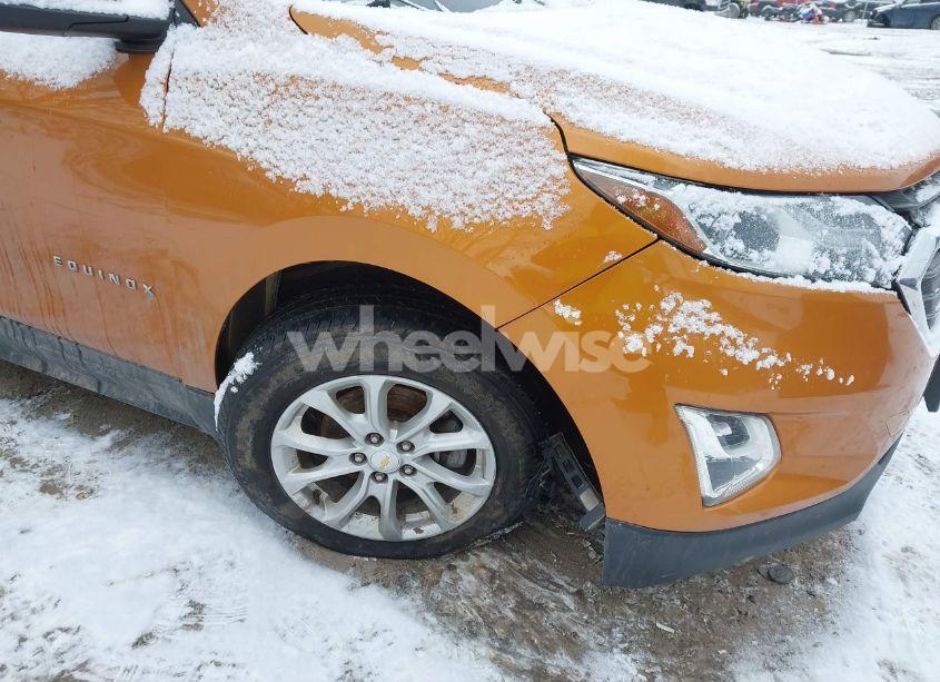 Photo 6 of 2018 Chevrolet Equinox LS (VIN 2GNAXREV3J6128998)