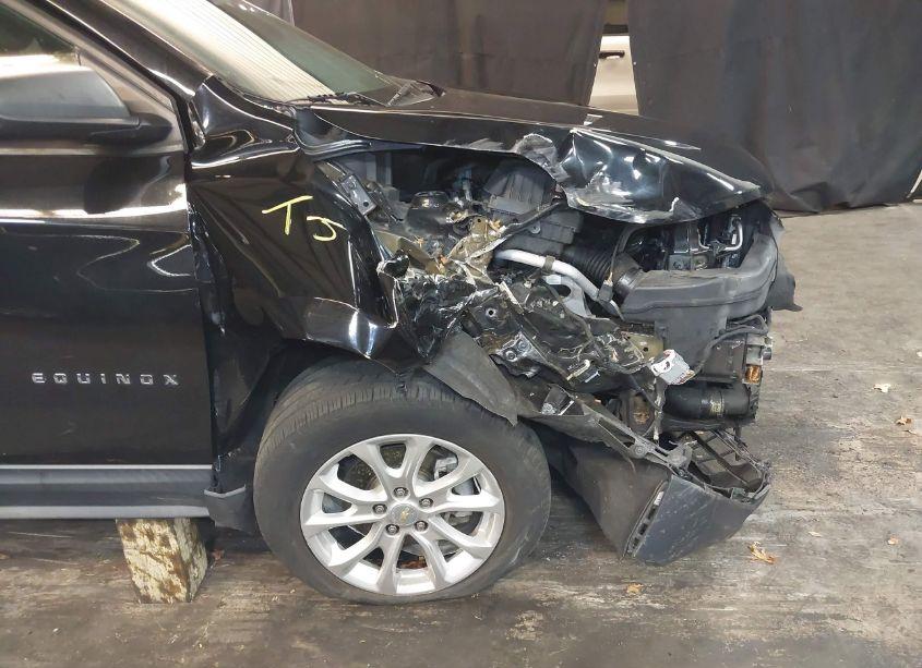 Photo 18 of 2018 Chevrolet Equinox LS (VIN 2GNAXREV4J6162822)