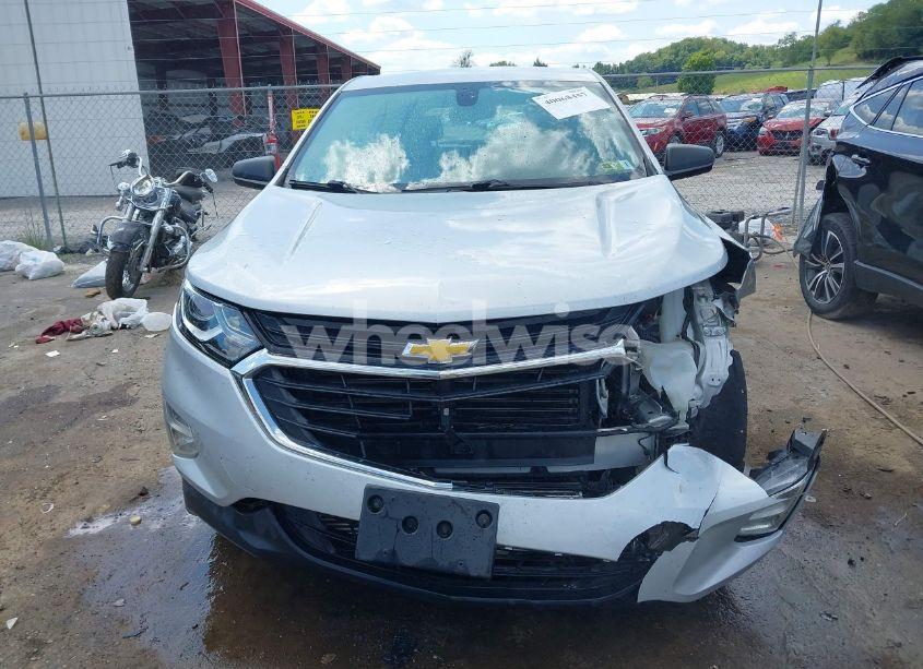 Photo 12 of 2018 Chevrolet Equinox LS (VIN 2GNAXREV4J6195805)