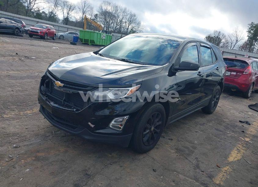 Photo 2 of 2018 Chevrolet Equinox LS (VIN 2GNAXREV5J6236295)