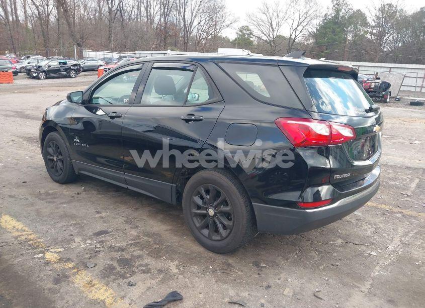 Photo 3 of 2018 Chevrolet Equinox LS (VIN 2GNAXREV5J6236295)