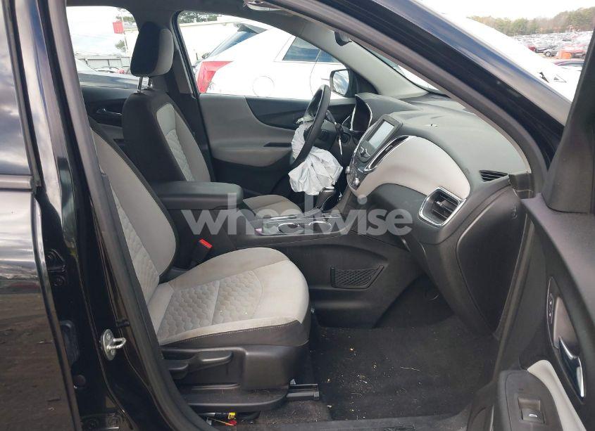 Photo 5 of 2018 Chevrolet Equinox LS (VIN 2GNAXREV5J6236295)