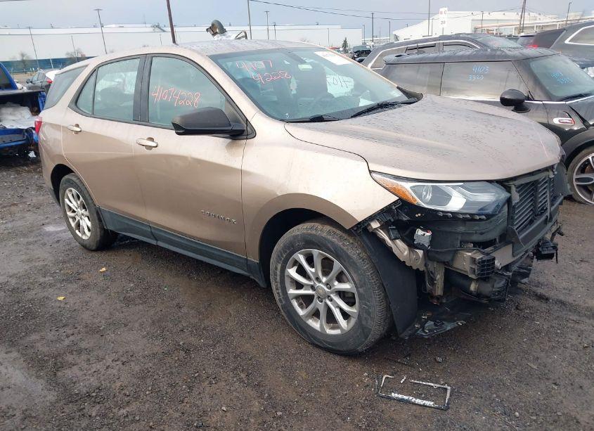 2018 Chevrolet Equinox LS (VIN 2GNAXREV5J6309729) main photo