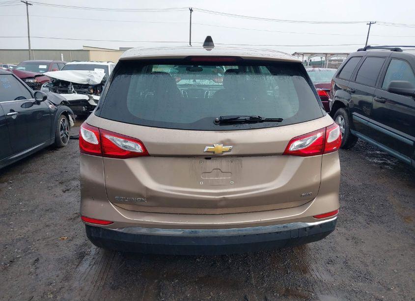 Photo 16 of 2018 Chevrolet Equinox LS (VIN 2GNAXREV5J6309729)