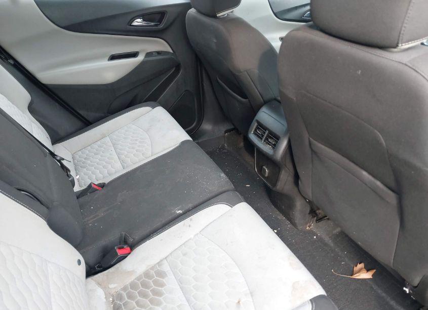 Photo 8 of 2018 Chevrolet Equinox LS (VIN 2GNAXREV5J6309729)