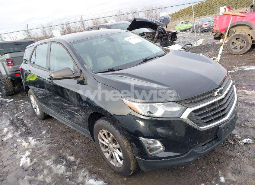 2018 Chevrolet Equinox LS (VIN 2GNAXREV5J6322951) main photo