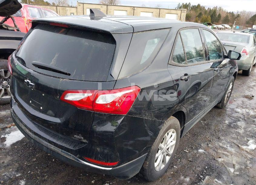 Photo 4 of 2018 Chevrolet Equinox LS (VIN 2GNAXREV5J6322951)