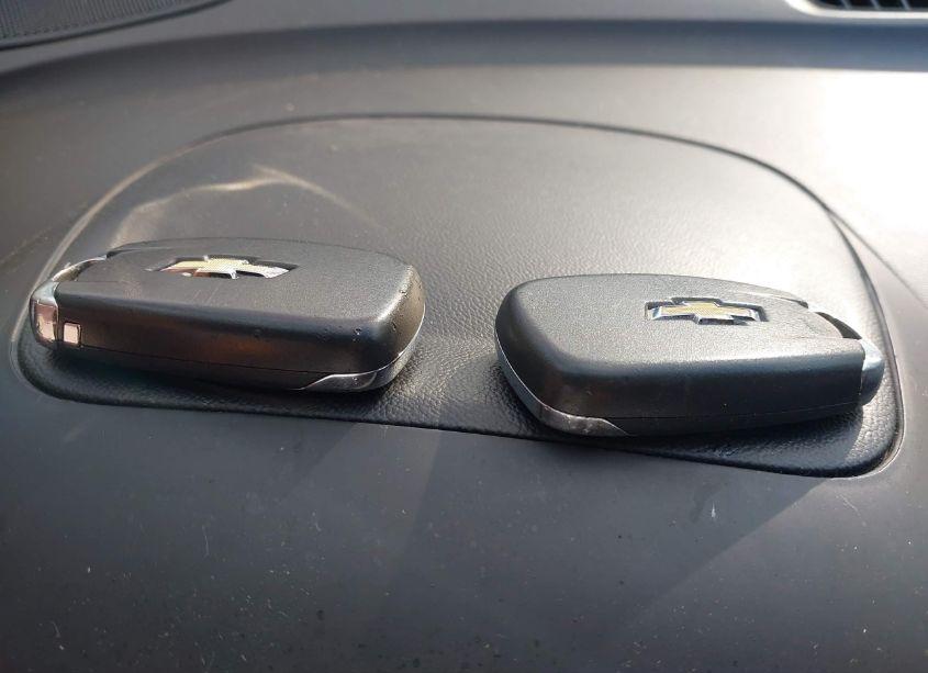 Photo 11 of 2018 Chevrolet Equinox LS (VIN 2GNAXREV5J6340687)