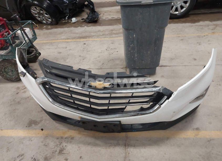 Photo 12 of 2018 Chevrolet Equinox LS (VIN 2GNAXREV9J6140234)