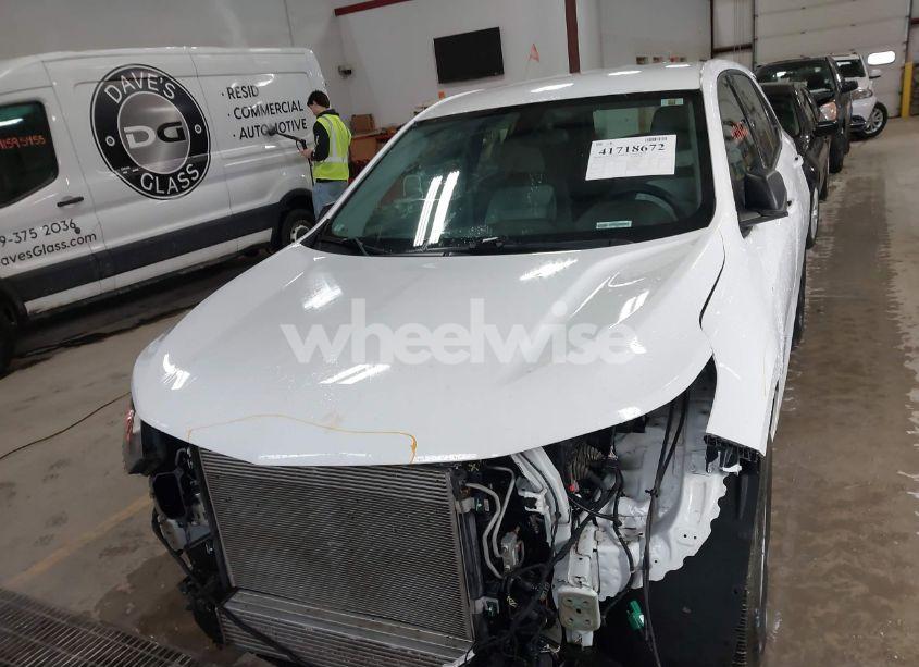 Photo 13 of 2018 Chevrolet Equinox LS (VIN 2GNAXREV9J6140234)