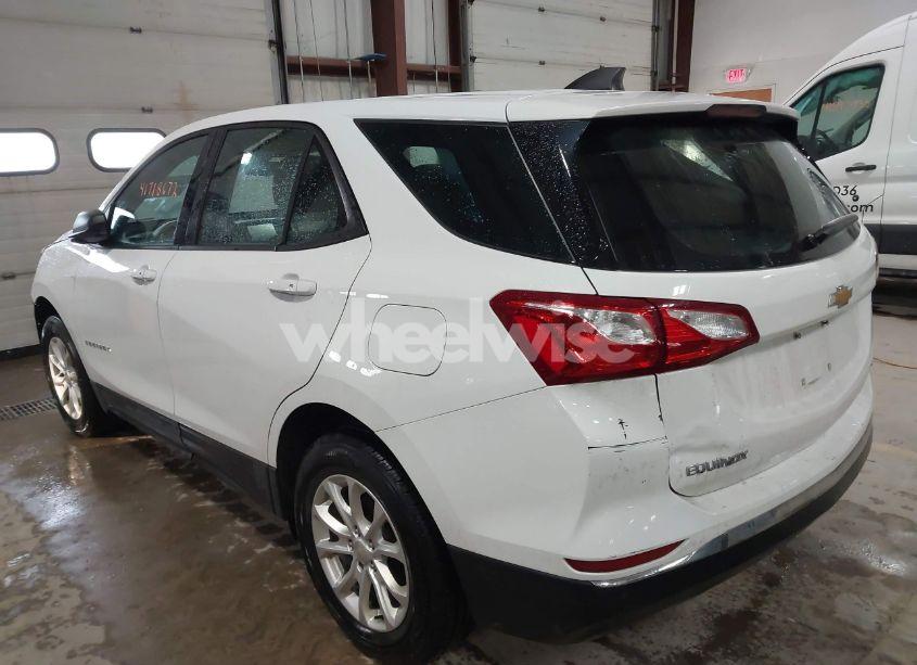 Photo 3 of 2018 Chevrolet Equinox LS (VIN 2GNAXREV9J6140234)