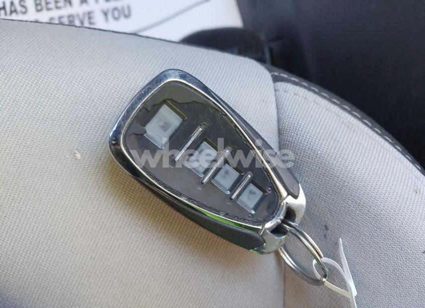 Photo 11 of 2018 Chevrolet Equinox LS (VIN 2GNAXREV9J6209262)