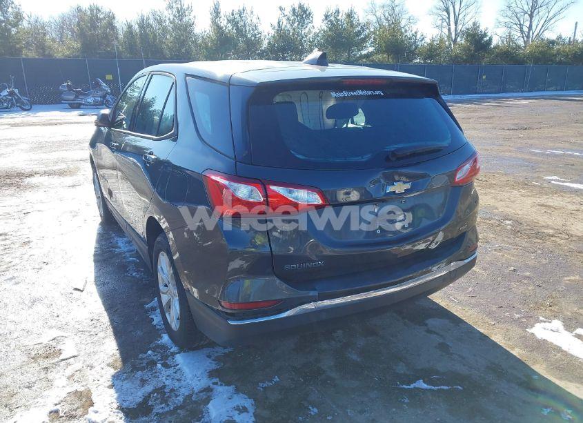 Photo 3 of 2018 Chevrolet Equinox LS (VIN 2GNAXREV9J6209262)