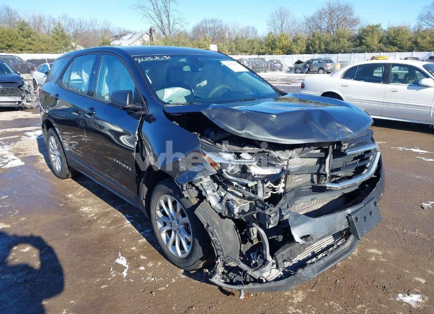 Photo 6 of 2018 Chevrolet Equinox LS (VIN 2GNAXREV9J6209262)