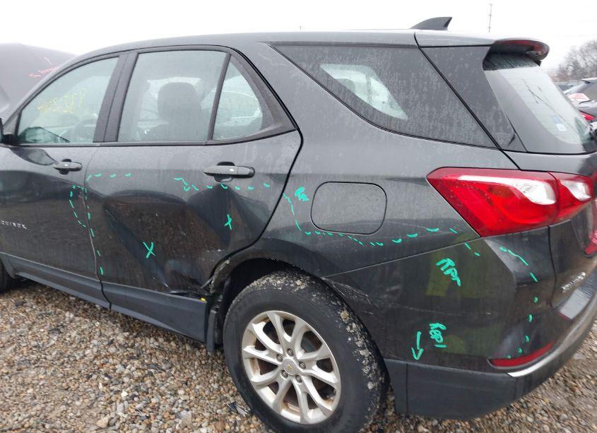 Photo 6 of 2018 Chevrolet Equinox LS (VIN 2GNAXREVXJ6231321)