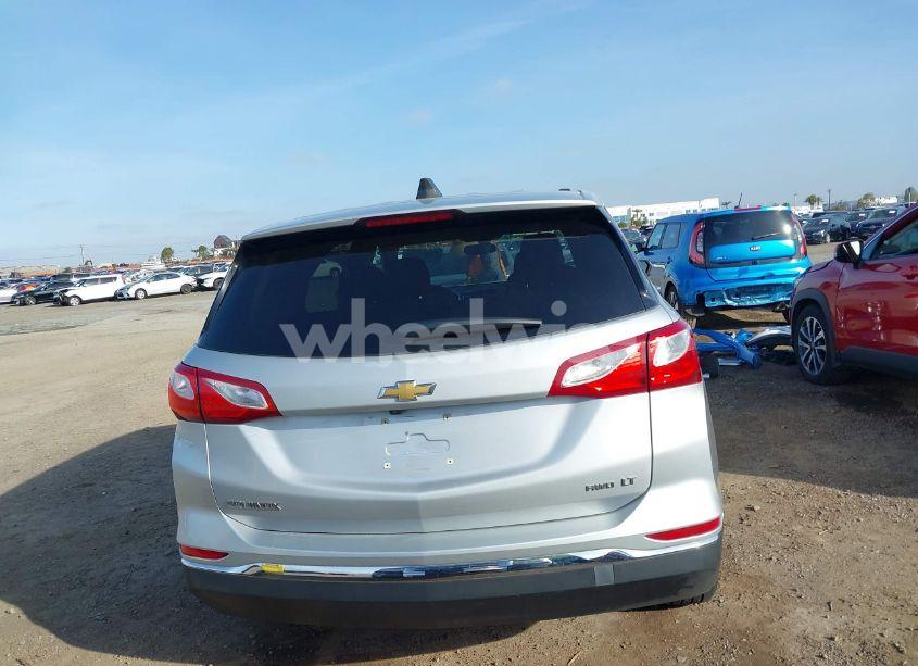 Photo 16 of 2018 Chevrolet Equinox LT (VIN 2GNAXSEV0J6202854)