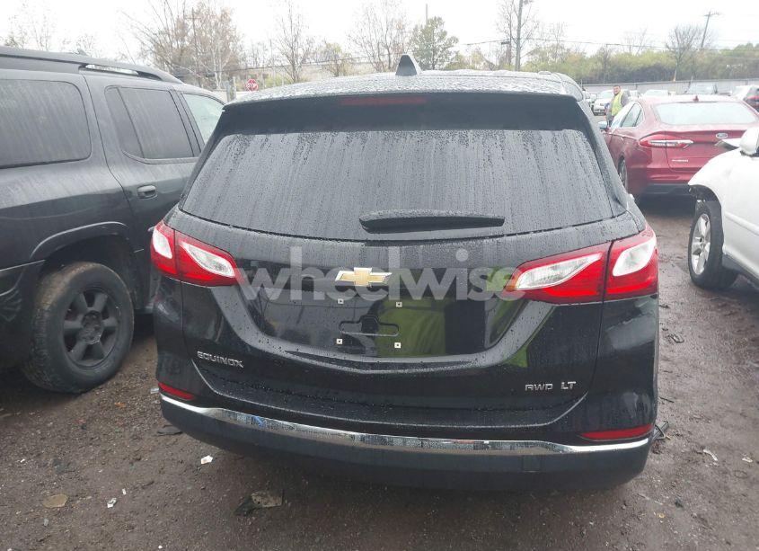 Photo 16 of 2018 Chevrolet Equinox LT (VIN 2GNAXSEV0J6216995)