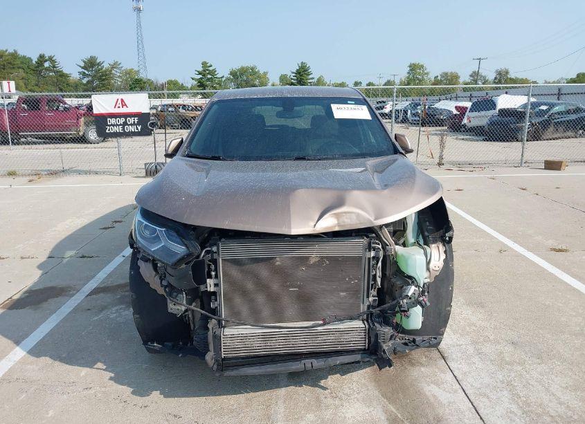 Photo 13 of 2018 Chevrolet Equinox LT (VIN 2GNAXSEV0J6247440)