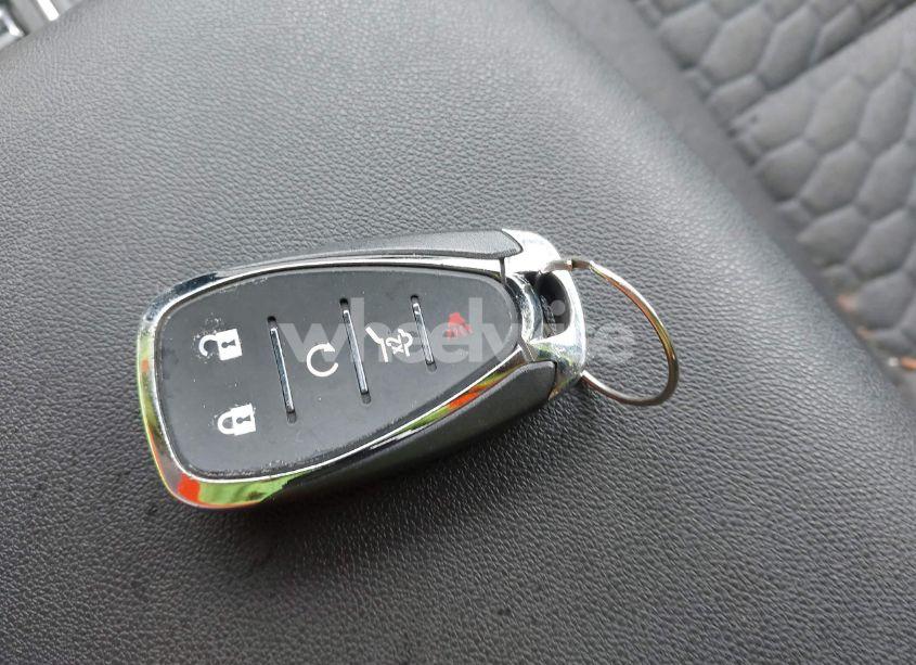 Photo 11 of 2018 Chevrolet Equinox LT (VIN 2GNAXSEV0J6264769)