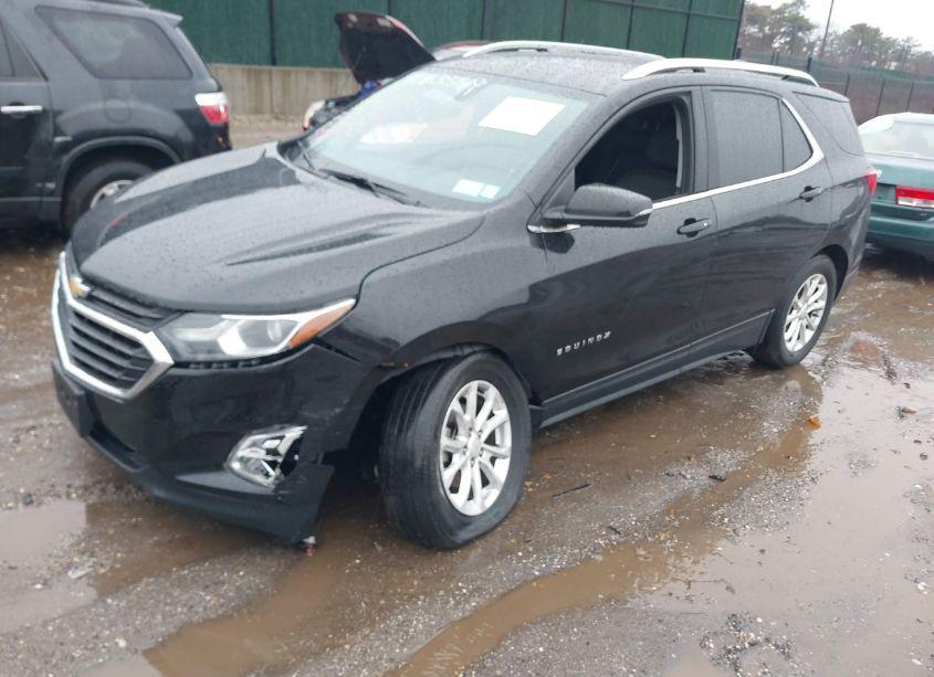 Photo 2 of 2018 Chevrolet Equinox LT (VIN 2GNAXSEV0J6272189)