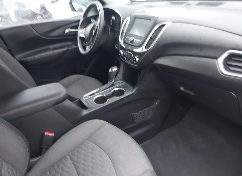 Photo 5 of 2018 Chevrolet Equinox LT (VIN 2GNAXSEV0J6275562)