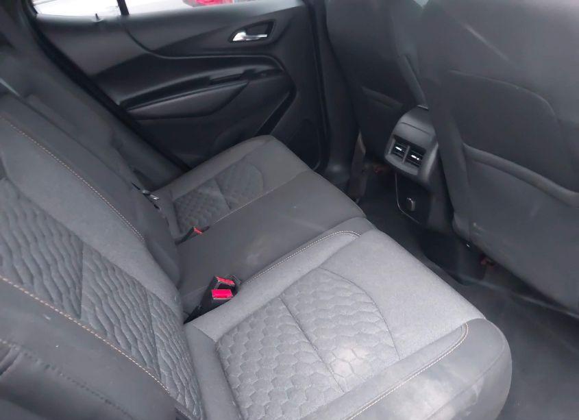 Photo 8 of 2018 Chevrolet Equinox LT (VIN 2GNAXSEV0J6275562)