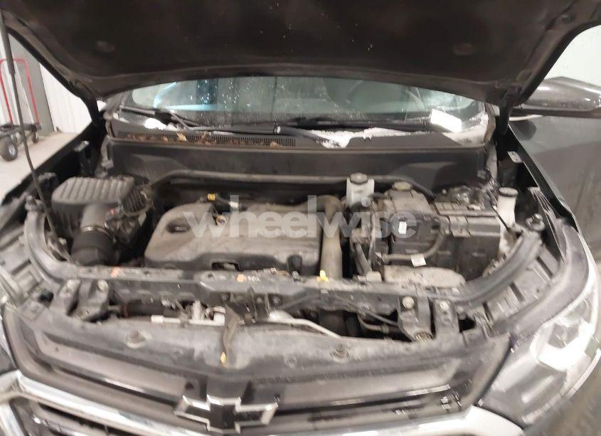 Photo 10 of 2018 Chevrolet Equinox LT (VIN 2GNAXSEV0J6293883)