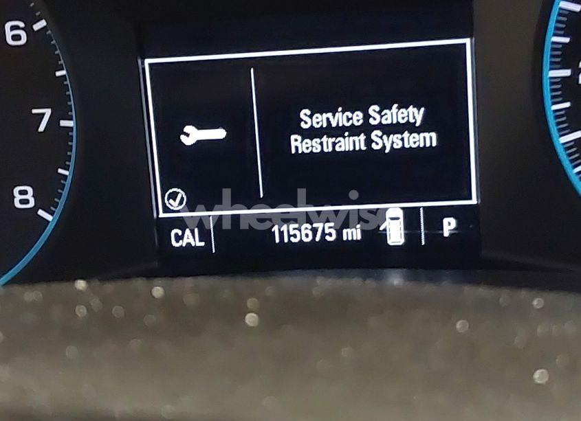 Photo 15 of 2018 Chevrolet Equinox LT (VIN 2GNAXSEV0J6293883)