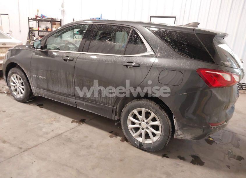 Photo 3 of 2018 Chevrolet Equinox LT (VIN 2GNAXSEV0J6293883)
