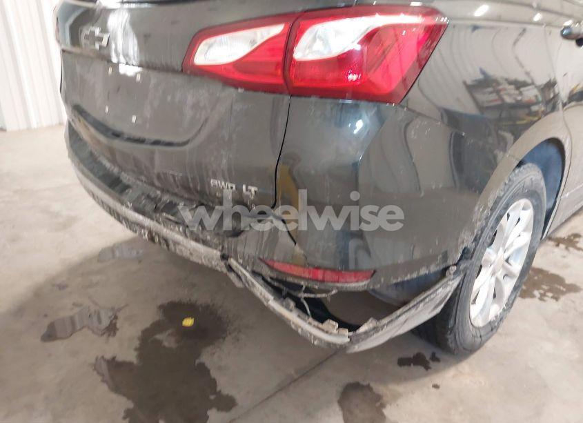 Photo 6 of 2018 Chevrolet Equinox LT (VIN 2GNAXSEV0J6293883)