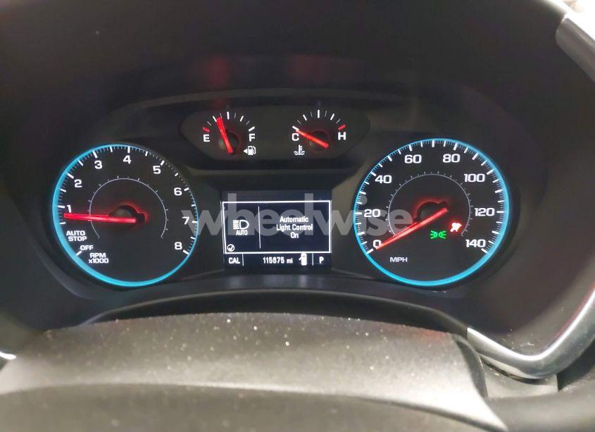 Photo 7 of 2018 Chevrolet Equinox LT (VIN 2GNAXSEV0J6293883)