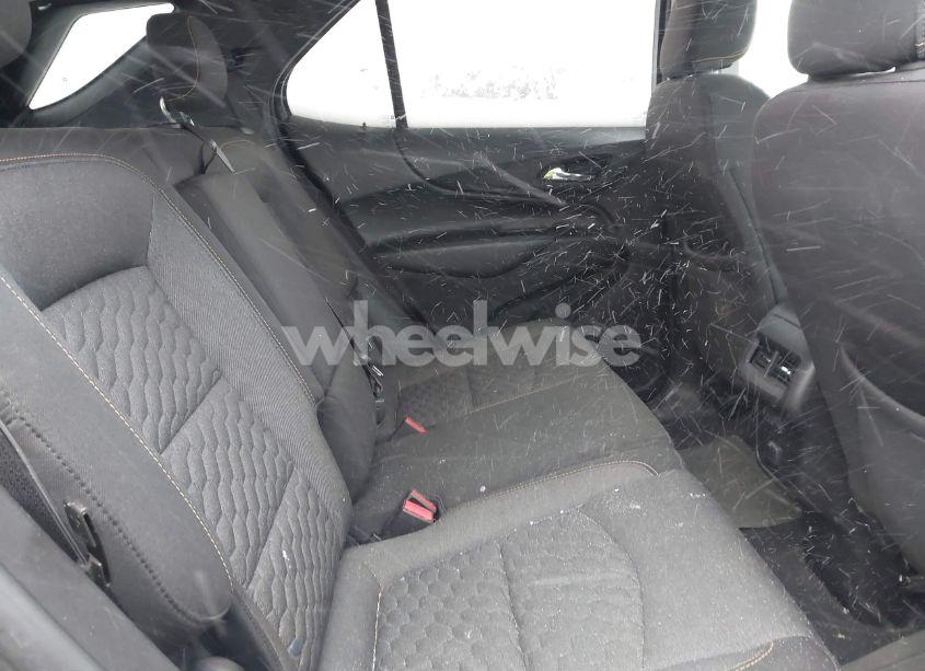 Photo 8 of 2018 Chevrolet Equinox LT (VIN 2GNAXSEV0J6293883)