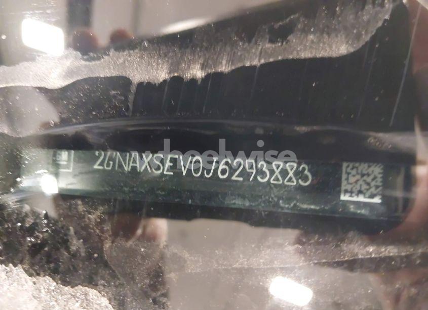 Photo 9 of 2018 Chevrolet Equinox LT (VIN 2GNAXSEV0J6293883)