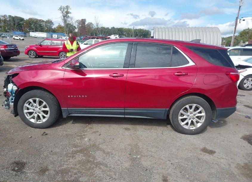 Photo 15 of 2018 Chevrolet Equinox LT (VIN 2GNAXSEV0J6337770)