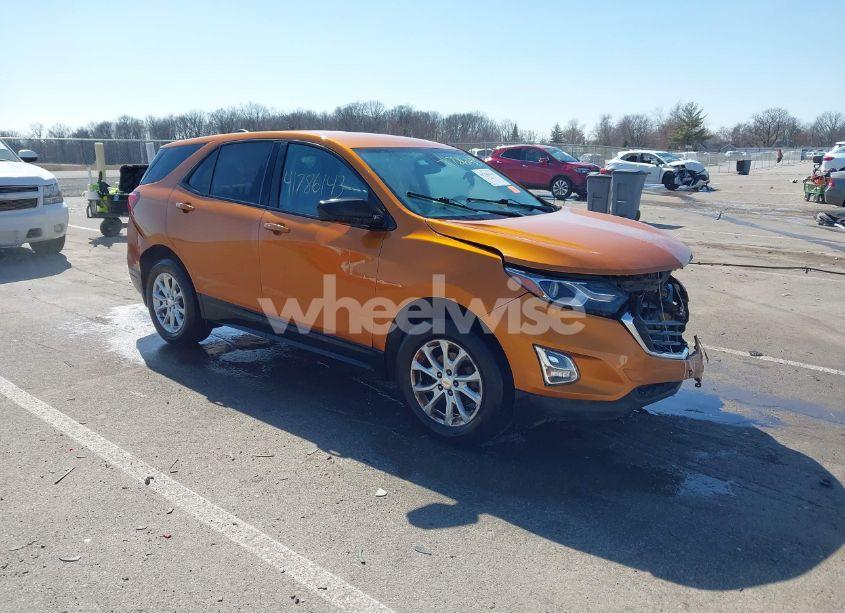2019 Chevrolet Equinox LS (VIN 2GNAXSEV0K6202371) main photo