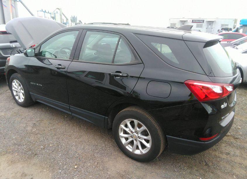 Photo 3 of 2019 Chevrolet Equinox LS (VIN 2GNAXSEV0K6255183)