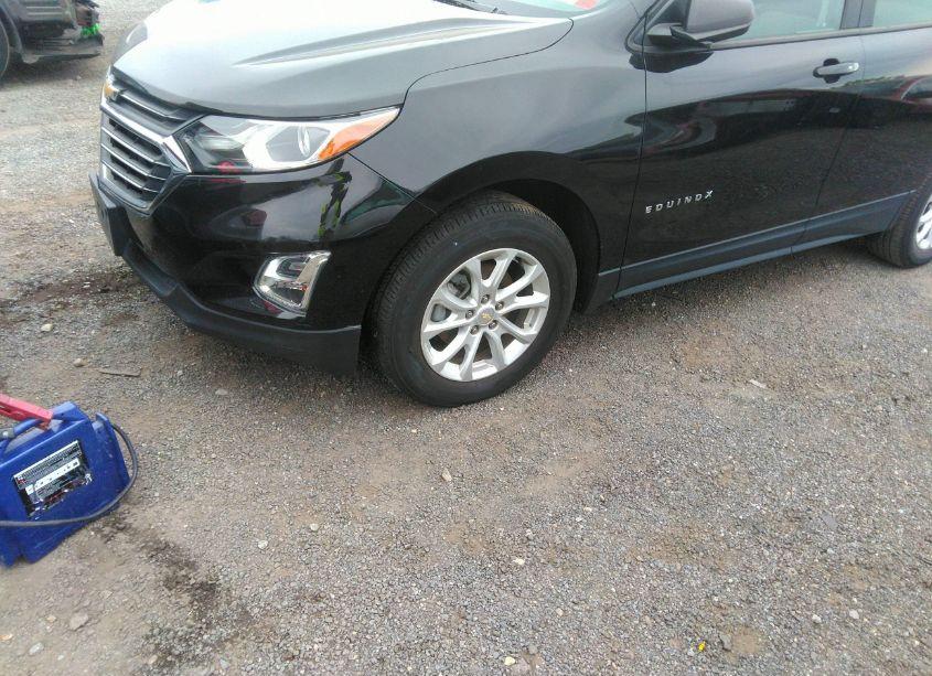 Photo 6 of 2019 Chevrolet Equinox LS (VIN 2GNAXSEV0K6255183)