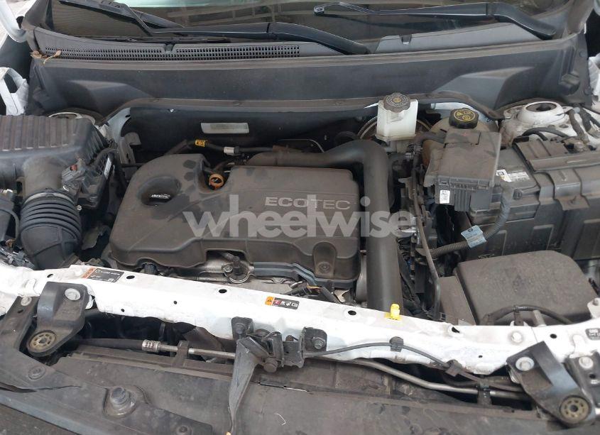 Photo 10 of 2020 Chevrolet Equinox AWD LS (VIN 2GNAXSEV0L6188411)