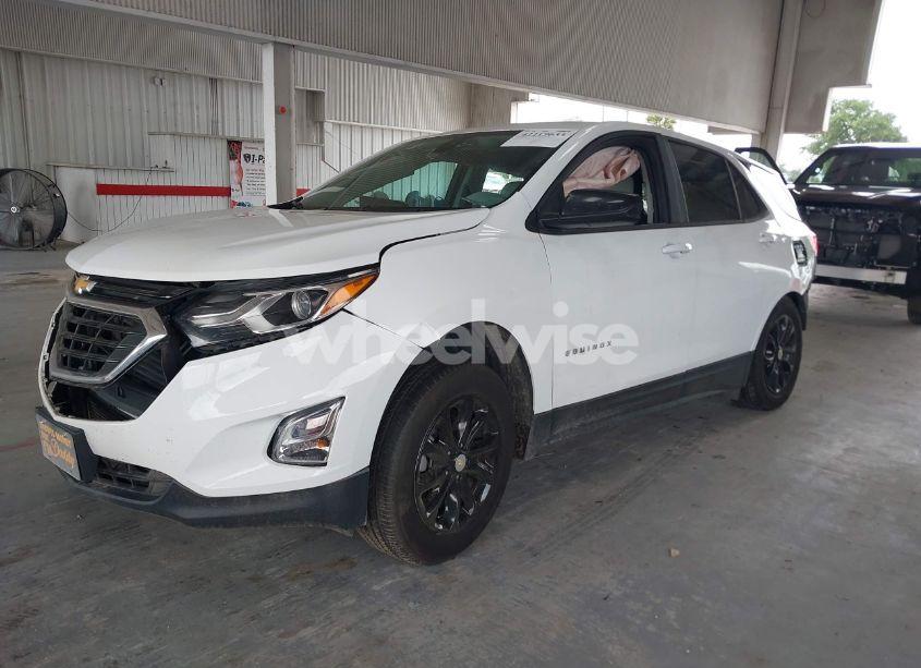 Photo 2 of 2020 Chevrolet Equinox AWD LS (VIN 2GNAXSEV0L6188411)