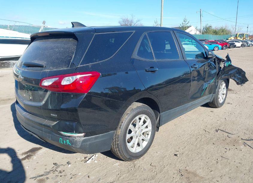 Photo 4 of 2021 Chevrolet Equinox AWD LS (VIN 2GNAXSEV0M6126363)